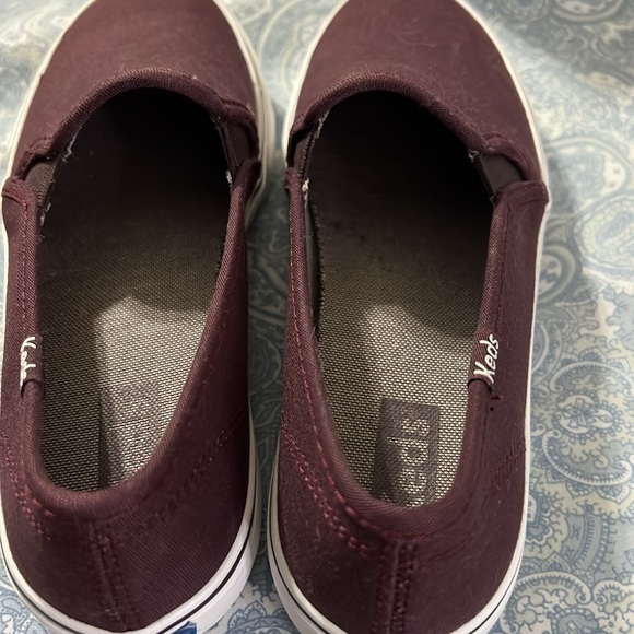 KEDS Size 6 Burgundy Slip on Shoes NEW WITHOUT BOX - Picture 6 of 10